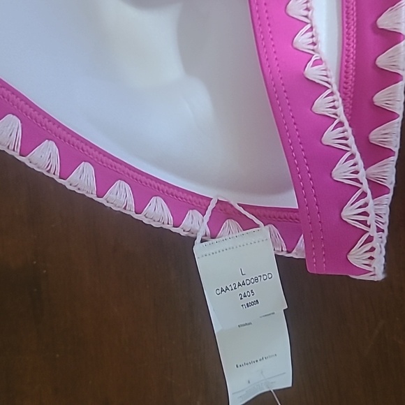 Pink Floral Whipstitch bikini - Picture 7 of 8
